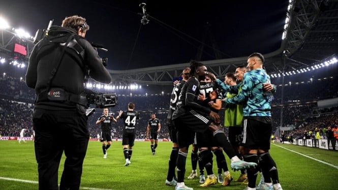 Pemain Juventus merayakan kemenangan atas Lazio