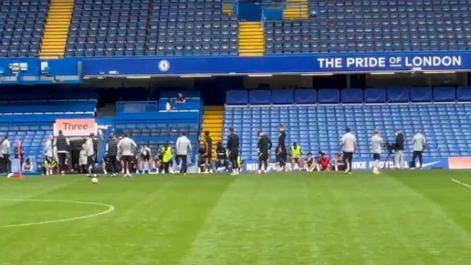 Suasana latihan Chelsea di Stamford Bridge