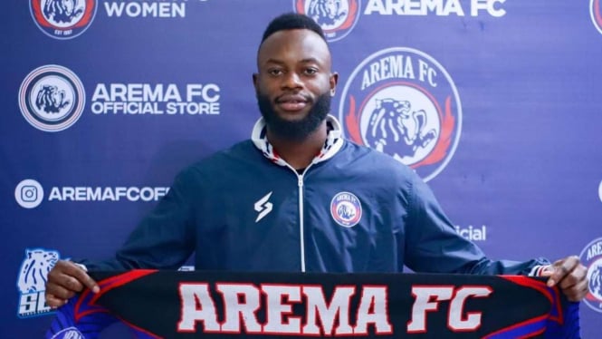 Charles Lokolingoy pemain asing berpaspor Australia rekrutan Arema FC