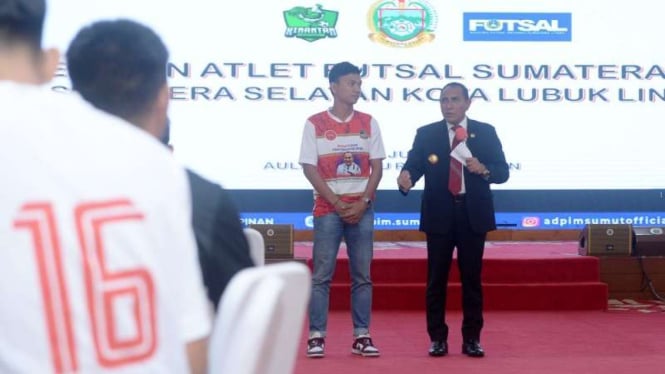 Gubernur Sumatera Utara Edy Rahmayadi lepas tim futsal Kinantan