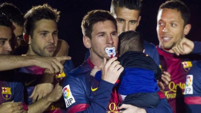 Lionel Messi gunakan empeng bayi saat Barcelona juara LaLiga 2013